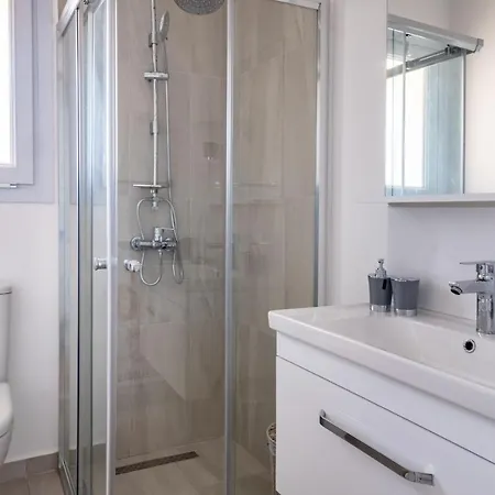 Apartment Deluxe Two Bedroom Penthouse With Spa Tub *