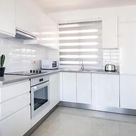 Appartement Deluxe Two Bedroom Penthouse With Spa Tub *